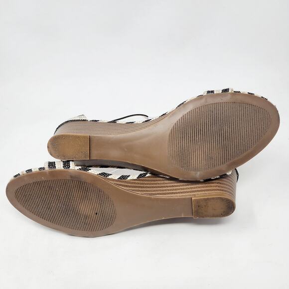 Ann Taylor Factory Wedge Sandals Women 9M Cream Black Striped Ankle Strap Shoes - Picture 10 of 10